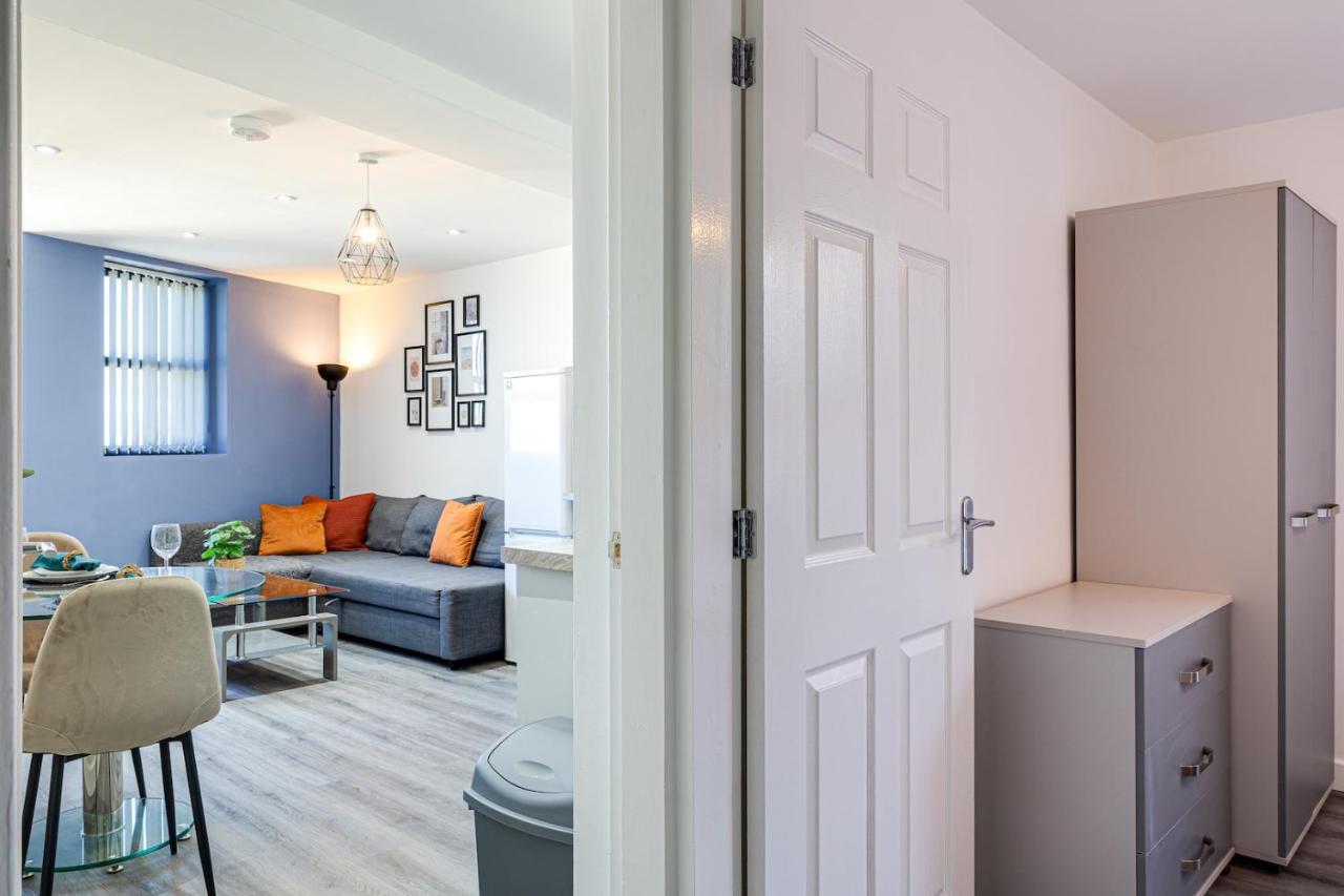 Stunning 1 Bed Apartment In The Heart Of Stockport Exterior photo