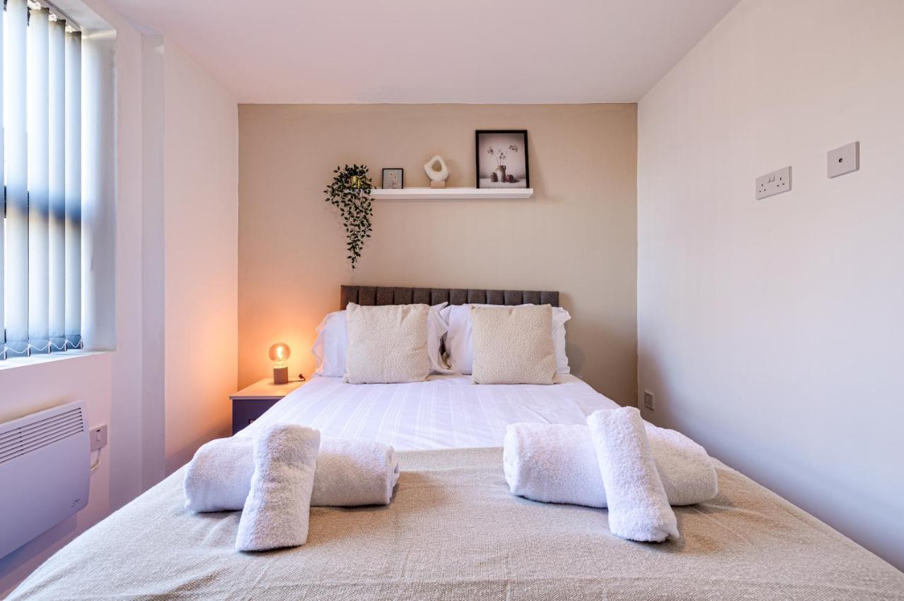 Stunning 1 Bed Apartment In The Heart Of Stockport Exterior photo